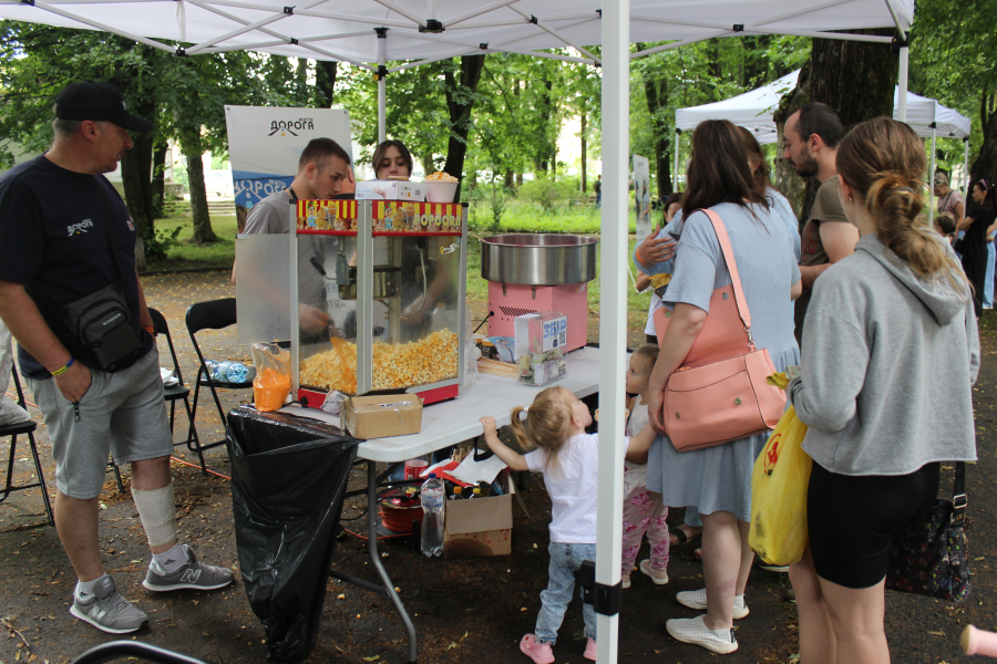 Charity fair - Слайд 4